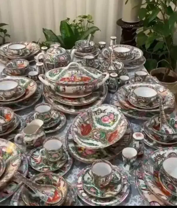 سرویس چینی۱۲نفرگل مرغی کلکسیونی تمام نقاشی غذاخوری|ظروف سرو و پذیرایی|تهران, امیرآباد|دیوار