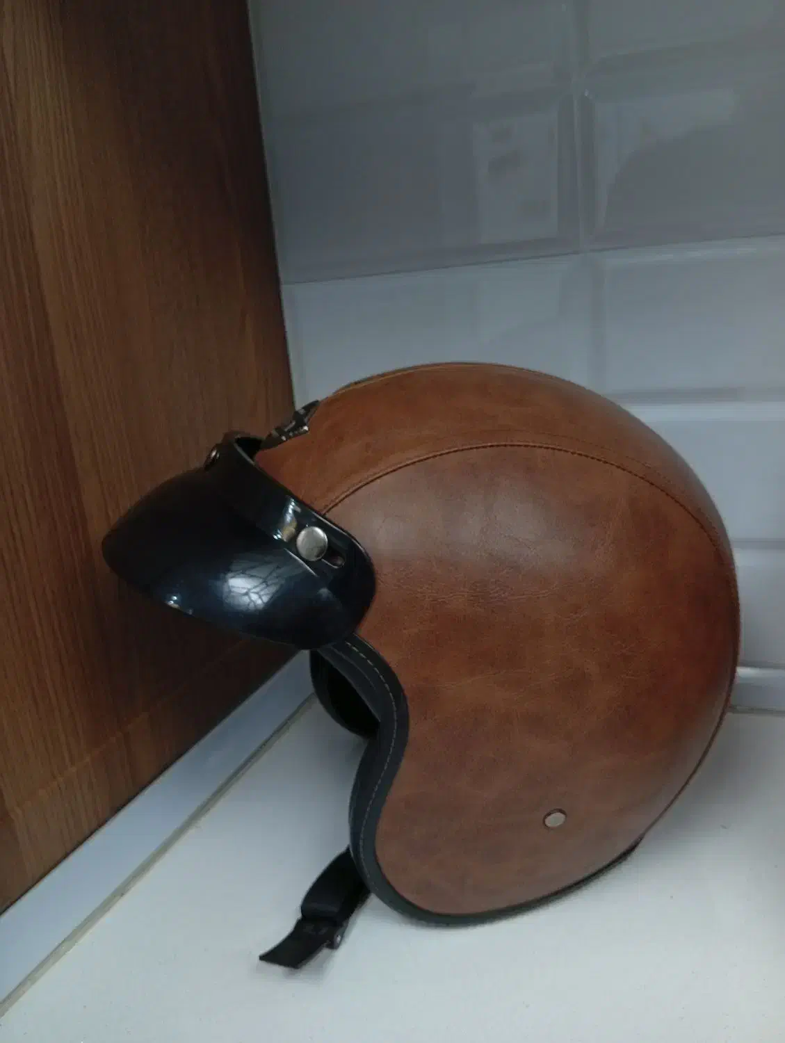 کلاه کاسکت چرمی مدل وسپایی در حد نو|قطعات یدکی و لوازم جانبی|پاکدشت, پاکدشت (مامازند)|دیوار