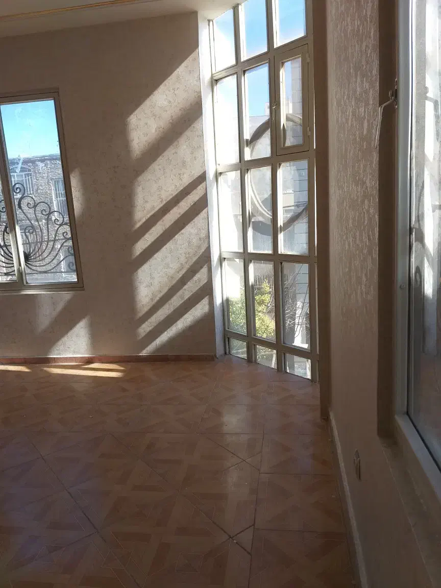 اجاره آپارتمان ۱۰۰متری خیابان مسجد جامع|اجارهٔ آپارتمان|ورامین, ورامین|دیوار