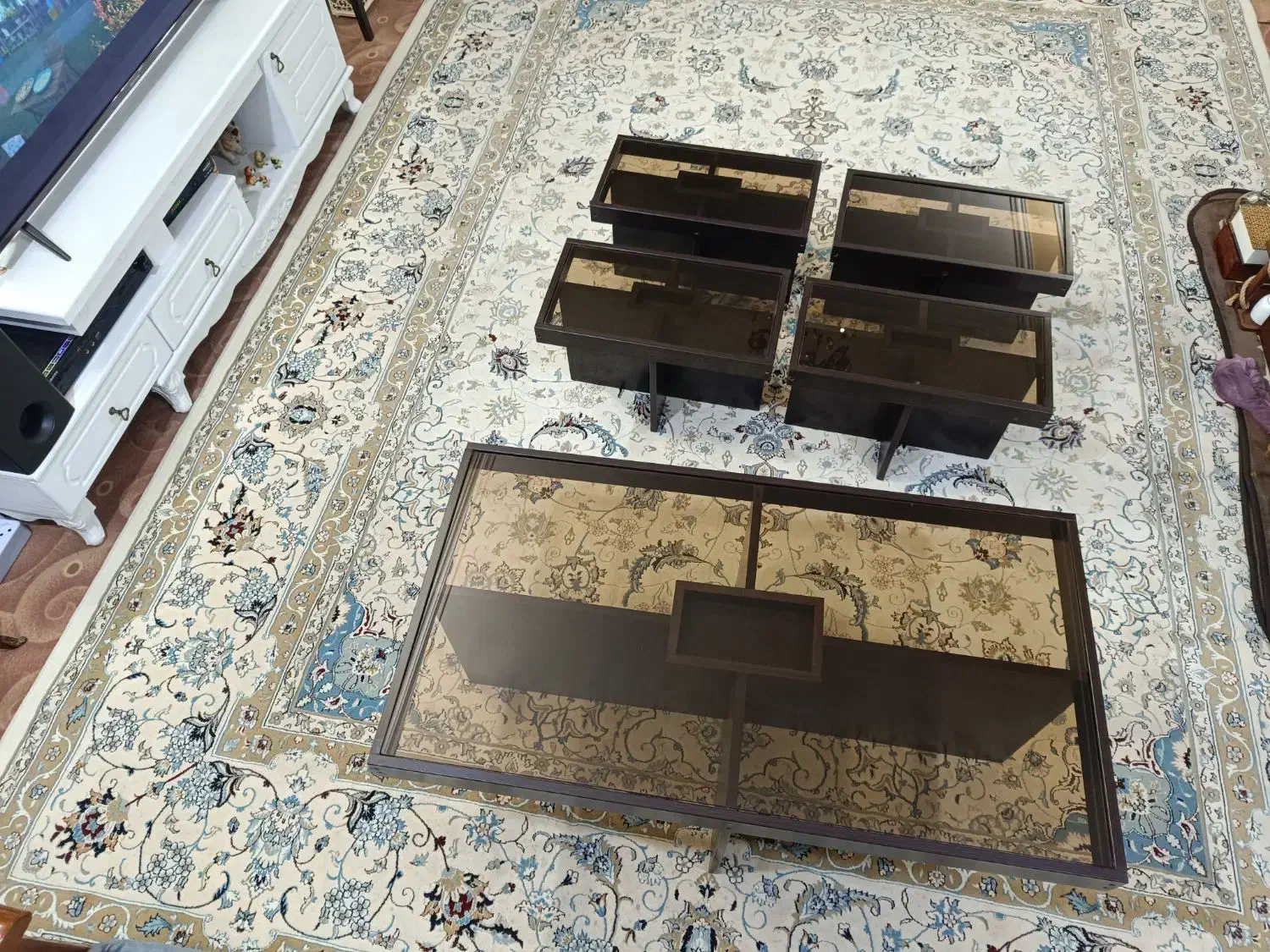 میز وسط بهمراه چهار عدد گل میز|مبلمان خانگی و میز عسلی|اهواز, کوی شهروند|دیوار