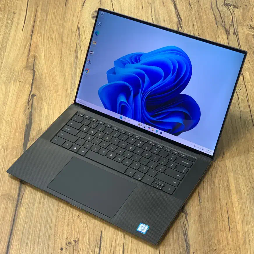 لپتاپ Dell Precision 5550/پردازنده Xeon صفحه OLED|رایانه همراه|مشهد, ارشاد|دیوار