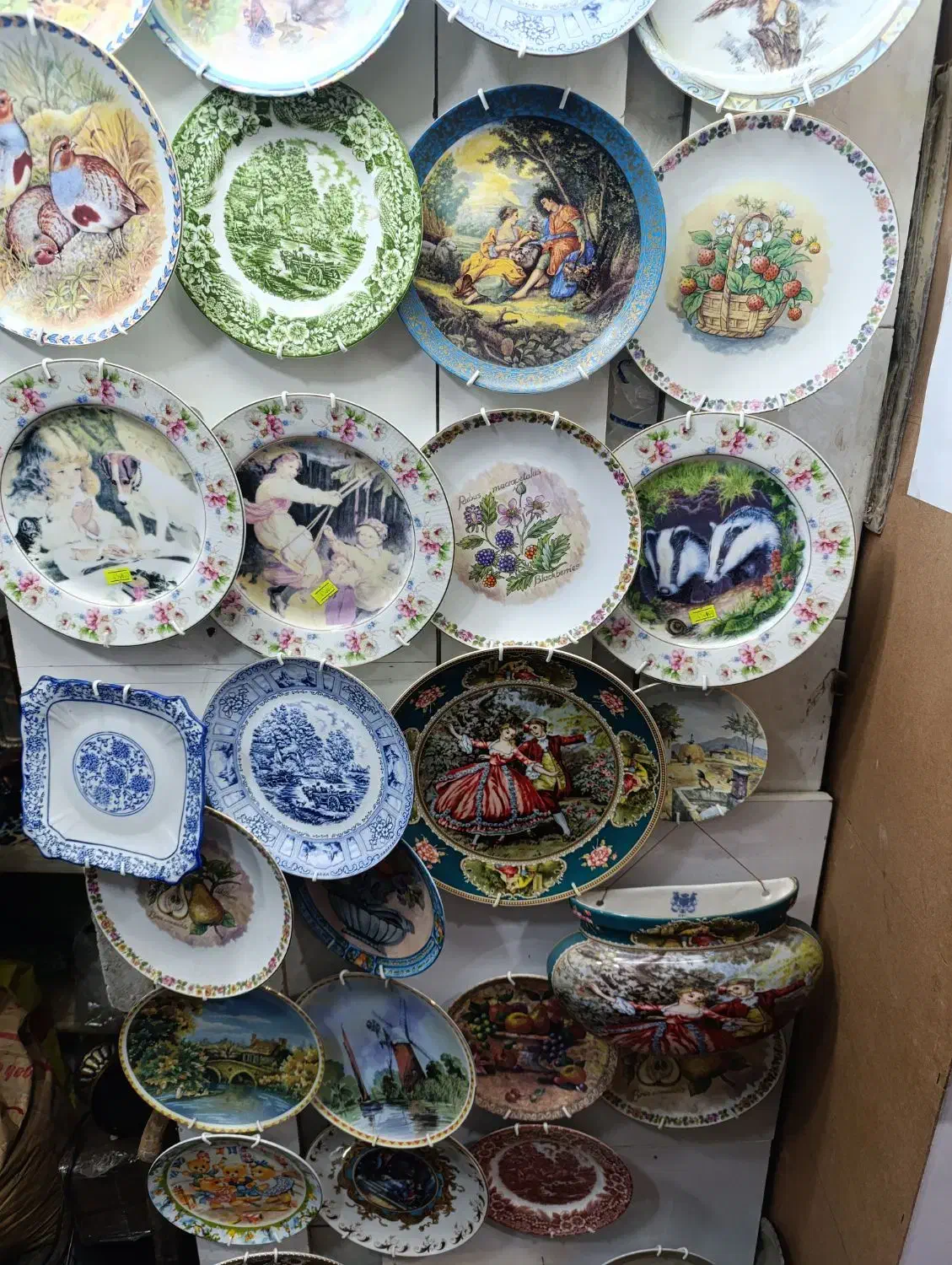 بشقاب دیواری های جذاب|کلکسیون اشیاء عتیقه|قزوین, |دیوار