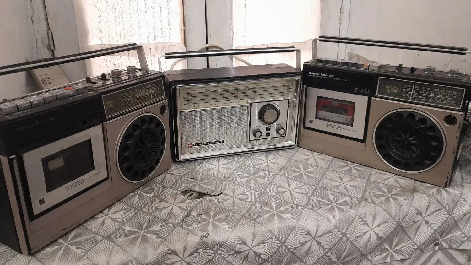 رادیو  ضبط قدیمی|سیستم صوتی خانگی|فسا, |دیوار