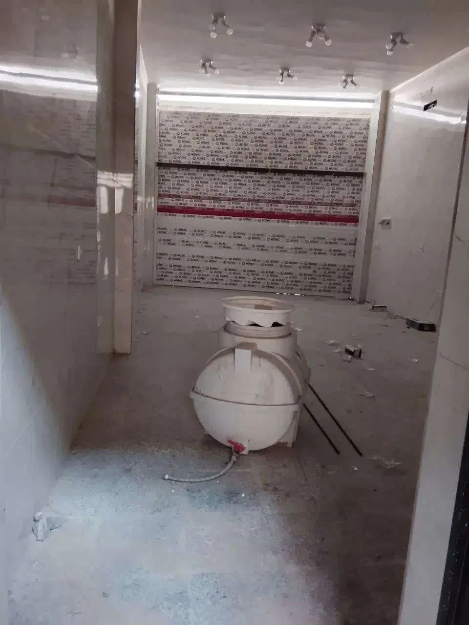 اجاره مغازه مسجد صفا(صاحب الزمان)خیابان صفاییه|اجارهٔ مغازه و غرفه|خمینی‌شهر, |دیوار