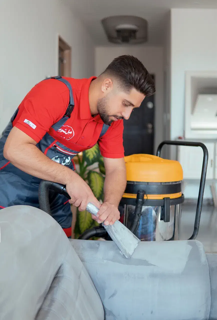 نیازمند ۲عدد نیرو برای کار در مبلشویی|استخدام سرایداری و نظافت|زرند, |دیوار