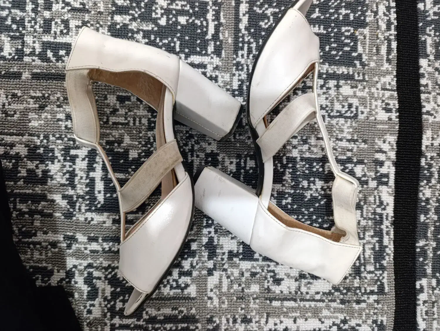 کفش پاشنه دار|کیف، کفش، کمربند|بروجرد, |دیوار