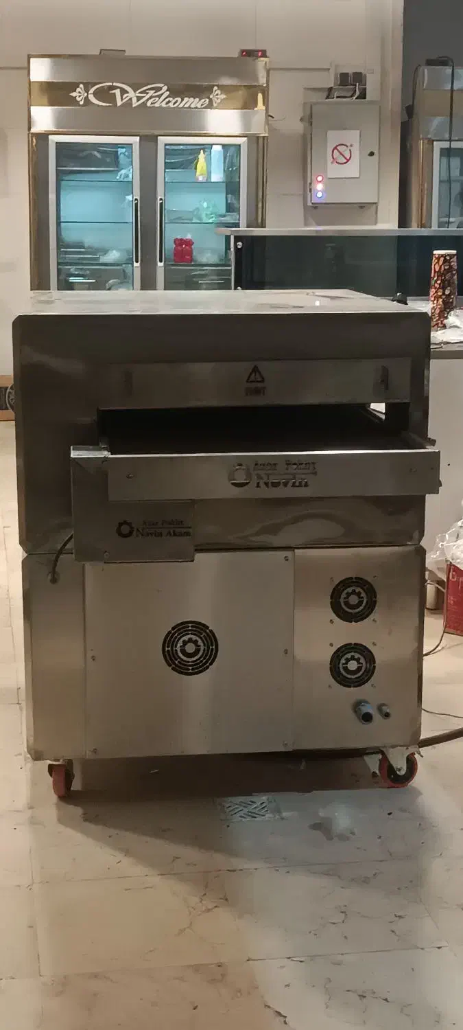 یخچال کبابی، سرخکن و فر پیتزا وسایل کمکار و تمیز|کافیشاپ و رستوران|شیراز, گلکوب|دیوار