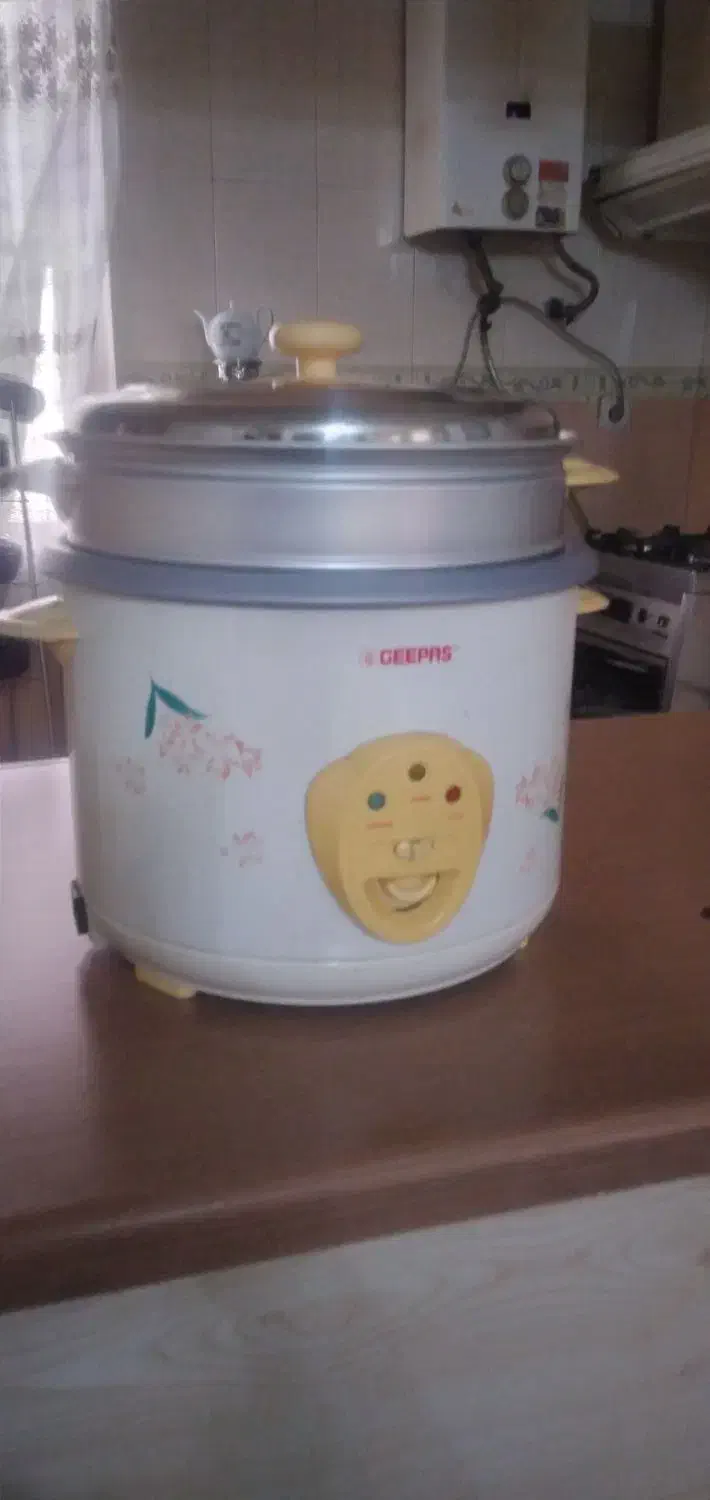 یکسری وسایل برقی توافقی به فروش میرسد|سایر لوازم برقی|تهران, کیانشهر|دیوار