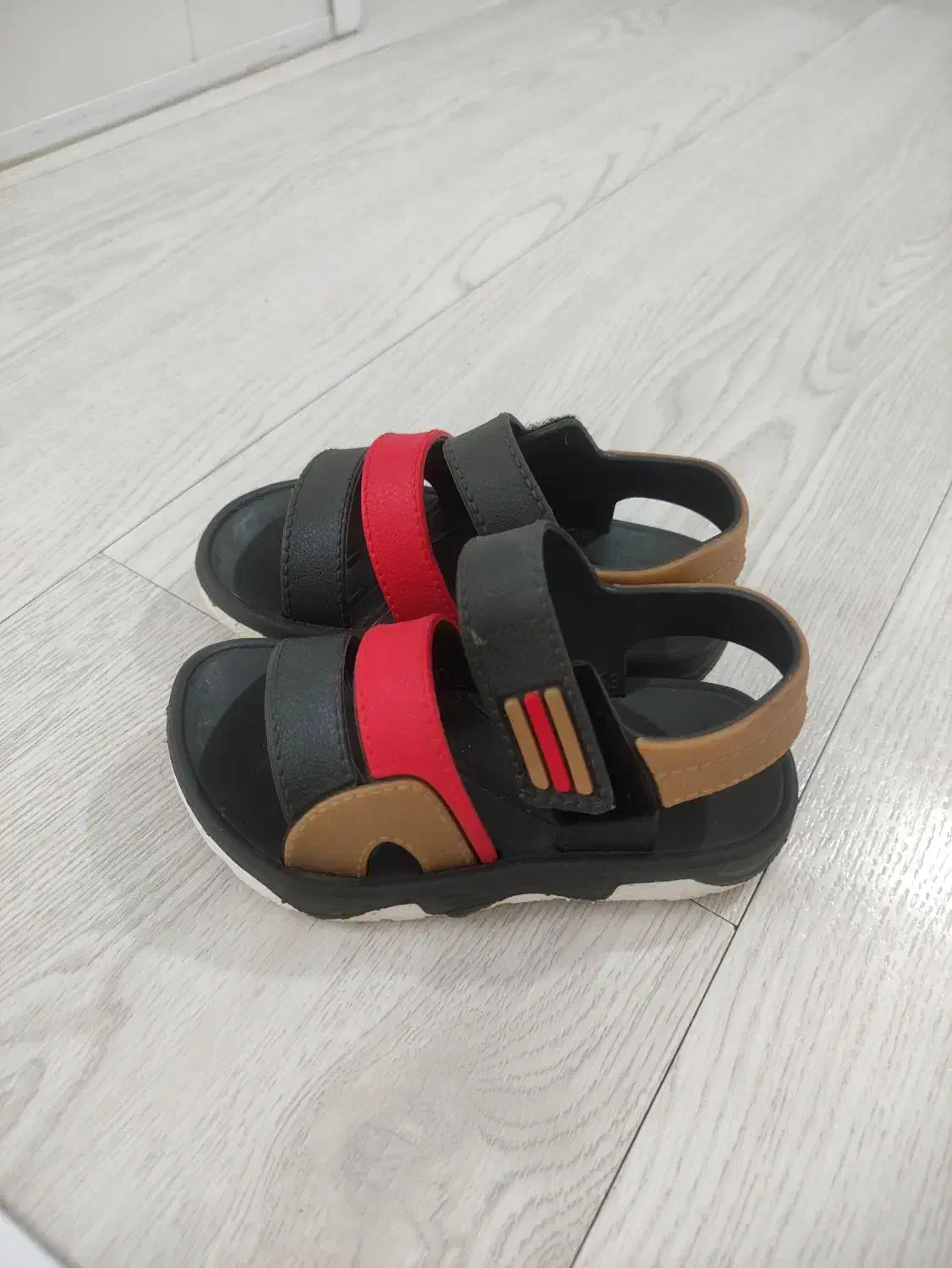 کتانی و صندل|کفش و لباس بچه|محمدیه-قزوین, |دیوار