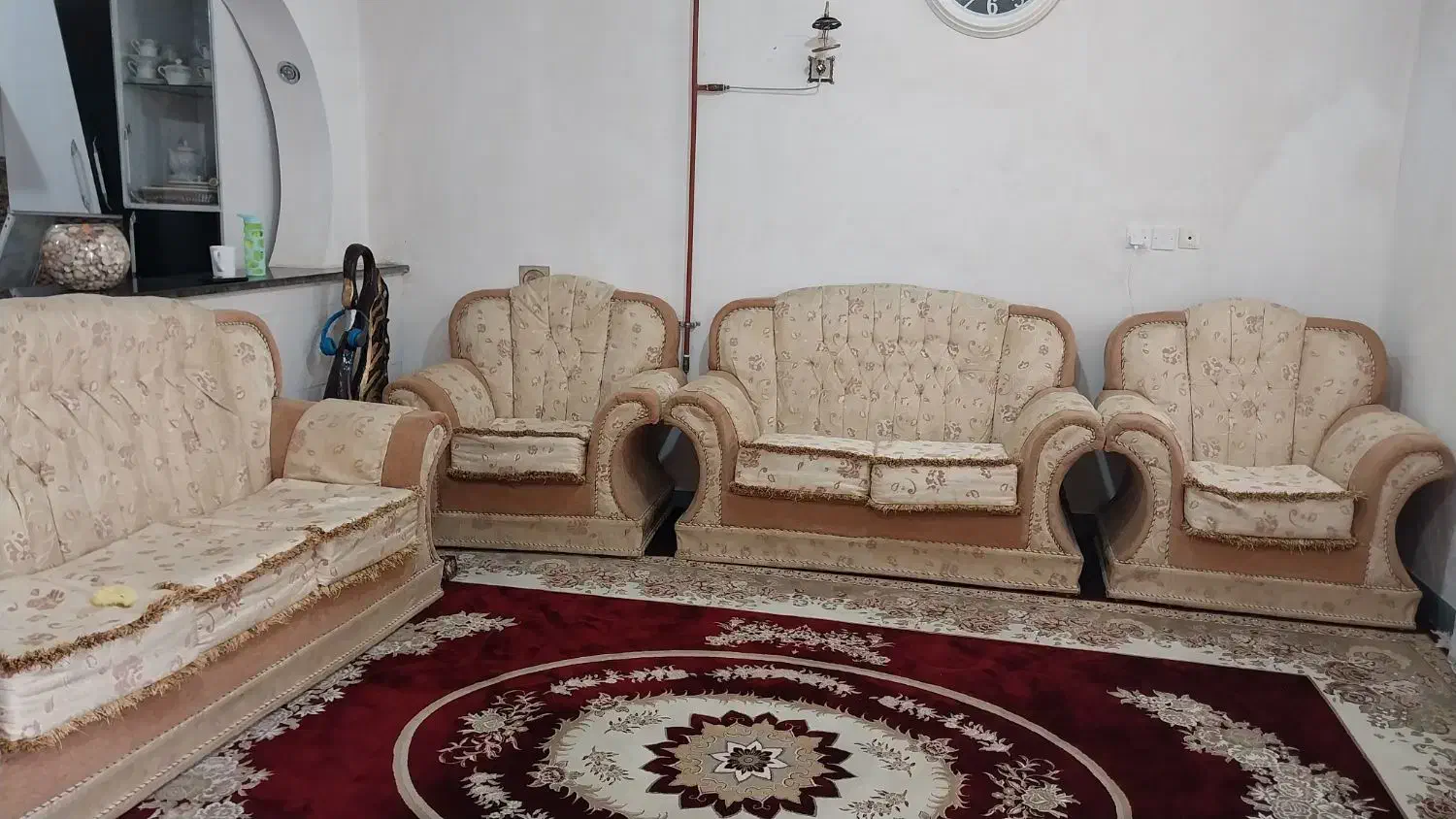 مبل هفت نفر پارچهای بدنه چوبی|مبلمان خانگی و میز عسلی|دوگنبدان, |دیوار