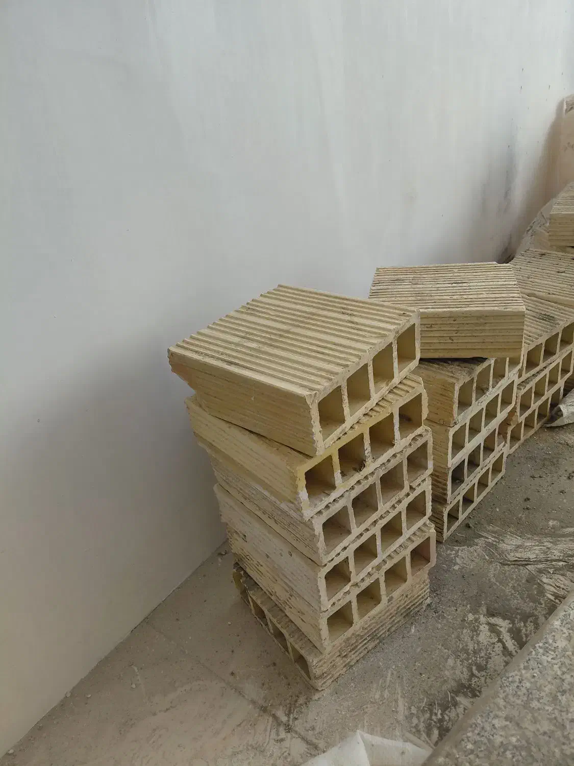 آجر|مصالح و تجهیزات ساختمان|اصفهان, دستگرده|دیوار