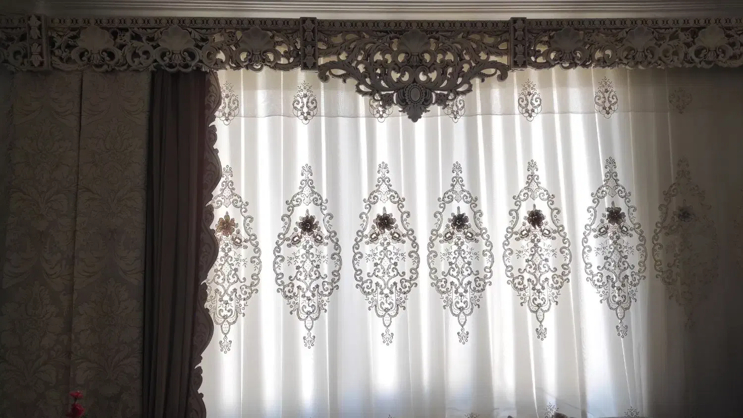 پرده|پرده، رانر، رومیزی|تاکستان, |دیوار