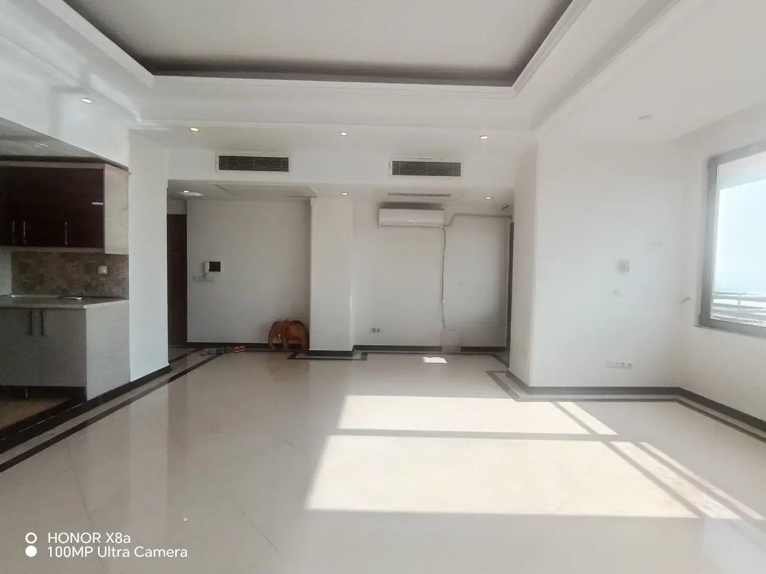 اجاره آپارتمان ۳ خوابه دریاچه چیتگر/منطقه۲۲