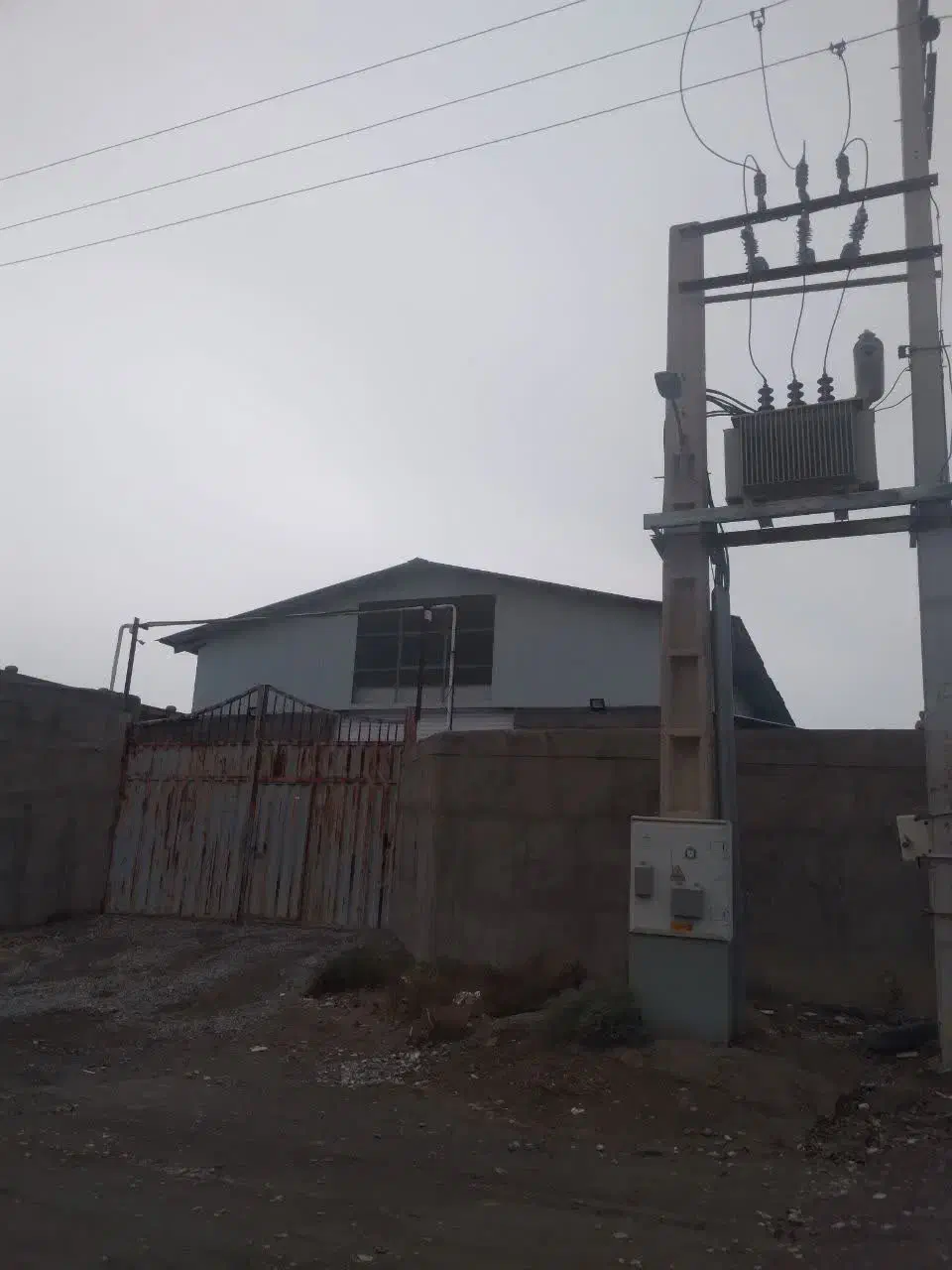 کارگاه با شرایط عالی اجاره داده میشود|اجارهٔ دفتر صنعتی، کشاورزی، تجاری|ساوه, |دیوار