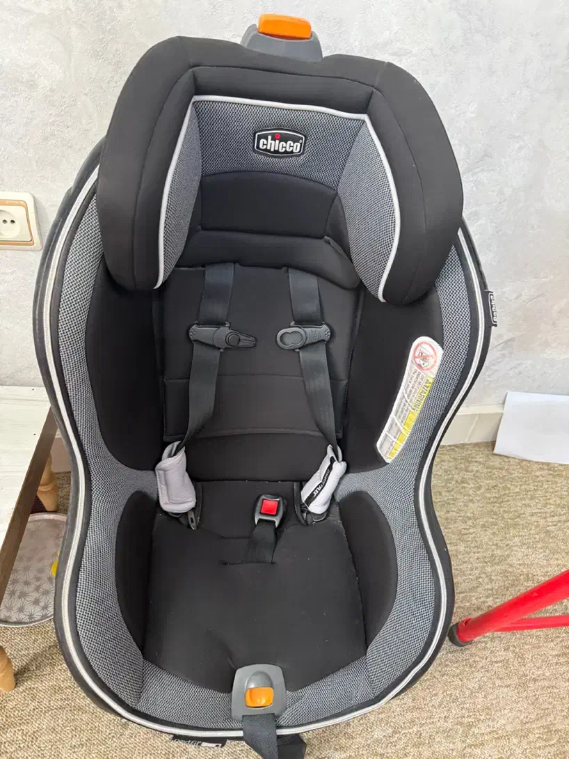 صندلی کودک چیکو|تخت و صندلی بچه|تهران, طرشت|دیوار