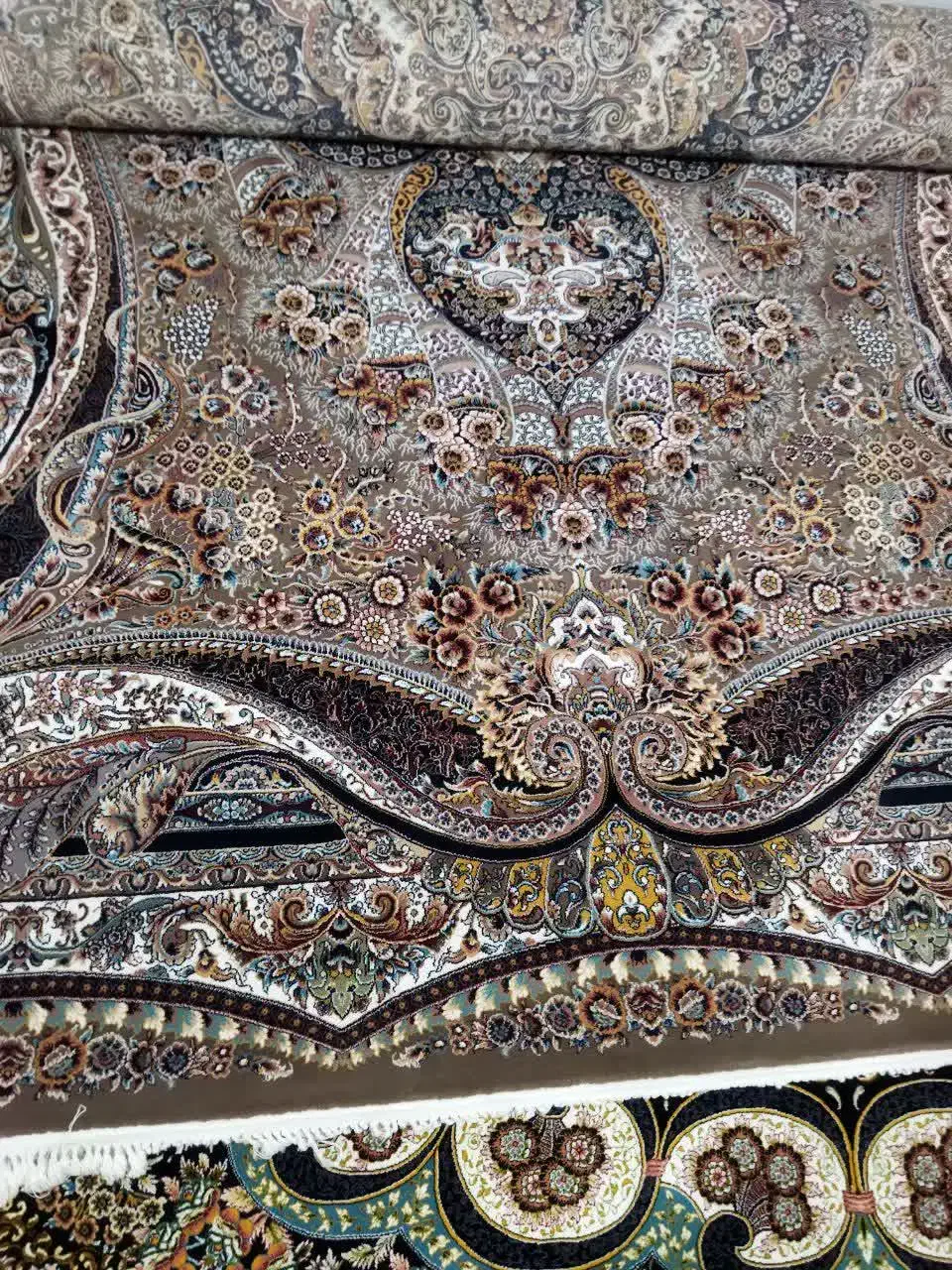 فروش قالی مستعمل درحدنو|فرش|کاشمر, |دیوار