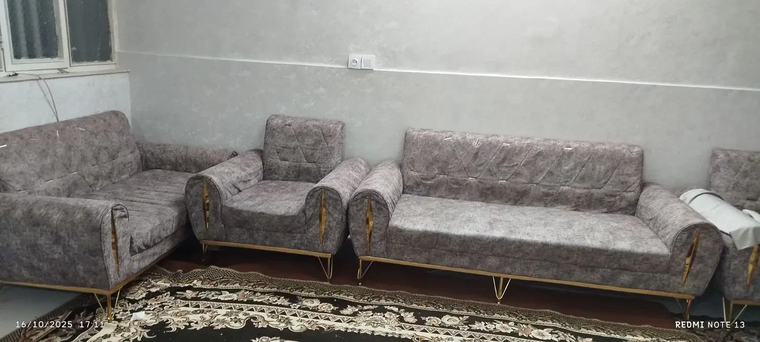 مبل تمیز و‌نو|مبلمان خانگی و میز عسلی|تهران, دولاب|دیوار