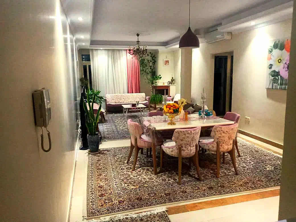 ریحانی /  ۹۰متر / فول / ۲پارکینگ