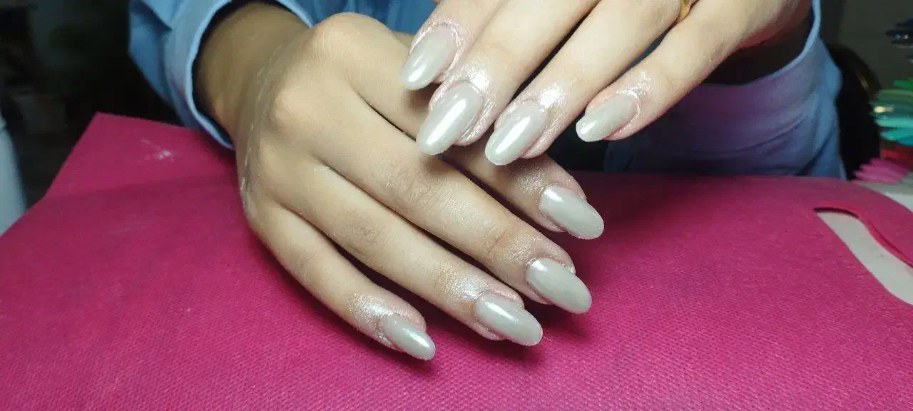 کاشت ناخون به همراه دیزاین رایگان|خدمات آرایشگری و زیبایی|کلاله, |دیوار