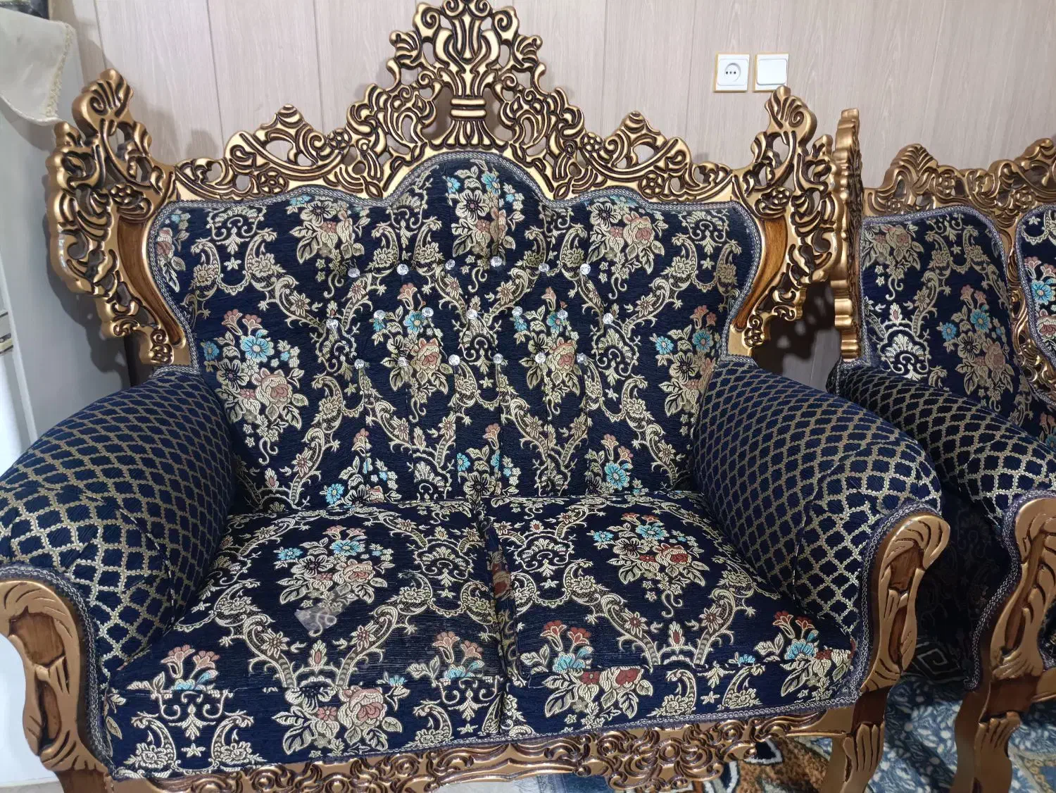 مبل سلطنتی|مبلمان خانگی و میز عسلی|قشم, |دیوار