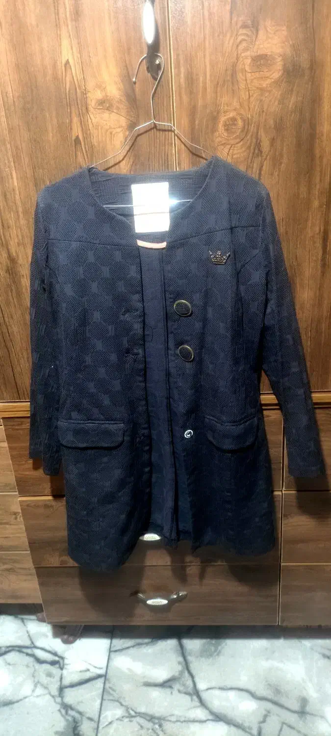 کت و شلوار و مانتو و مجلسی|لباس|چهارباغ, |دیوار