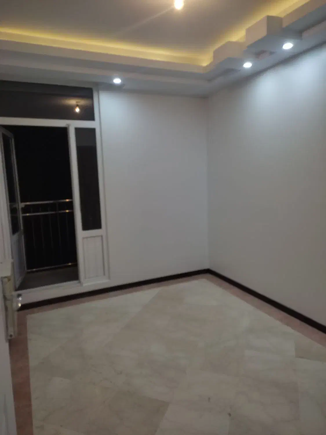 102 متر 8 ساله فول ، فرعی دنج طاهری تهرانپارس