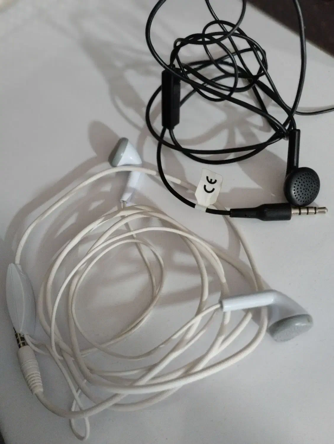 هندزفری|لوازم جانبی موبایل و تبلت|آستانه اشرفیه, |دیوار