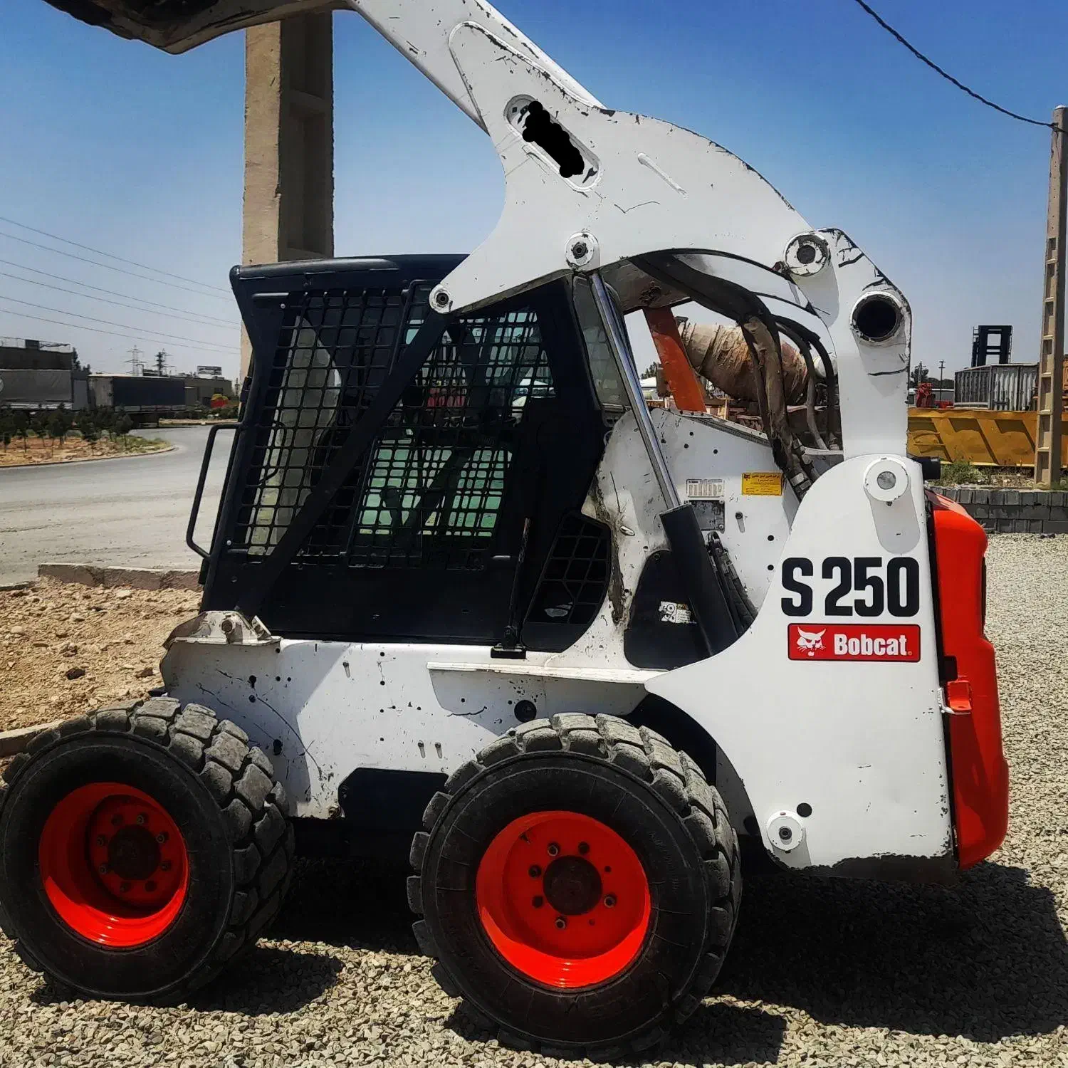 اجاره بابکت۳۰۰  وبیل مکانیکی|خدمات حمل و نقل|ری, فیروزآباد|دیوار