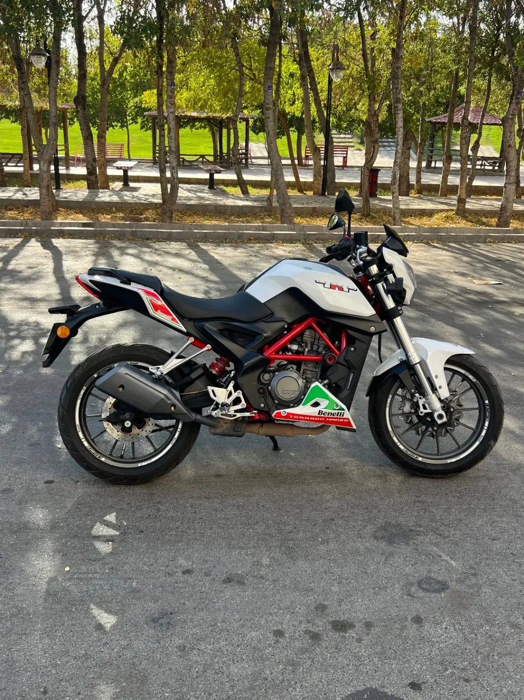 موتور بنلی ۲۵۰ مدل ۹۶ کم کار|موتورسیکلت|قزوین, |دیوار