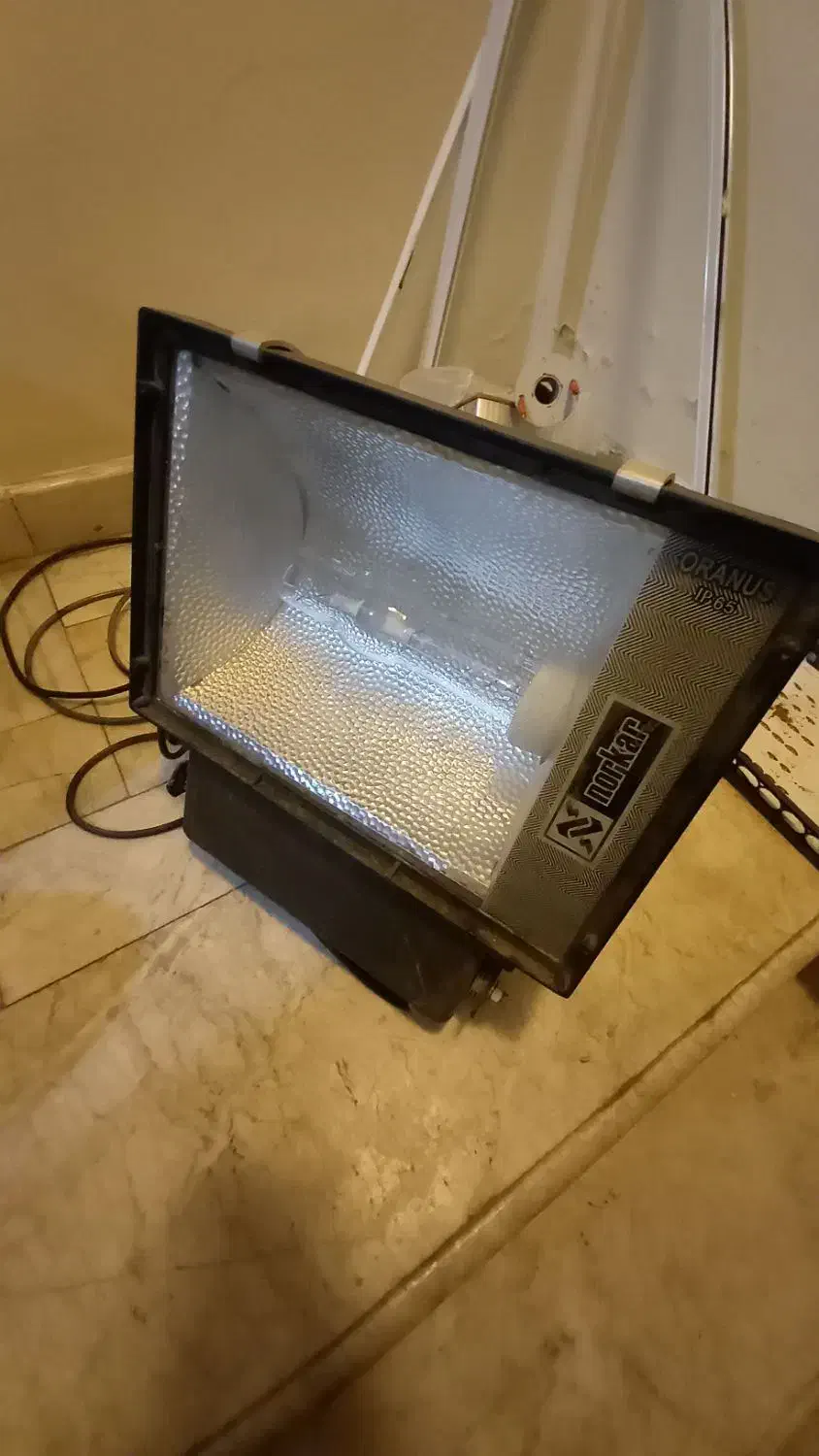 پرژکتور  ونوس بخار سدیم  400|لامپ و چراغ|تهران, مرزداران|دیوار