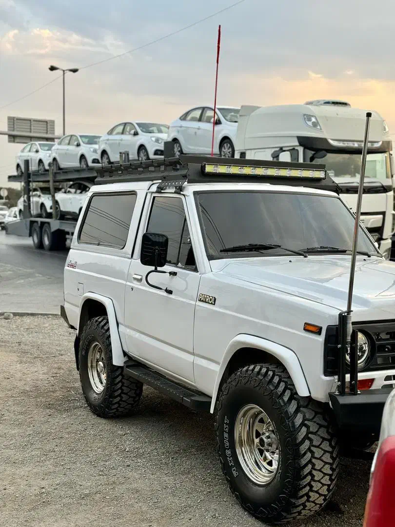 پاترول سفید ۷۲ دو در|خودرو سواری و وانت|ایلام, |دیوار