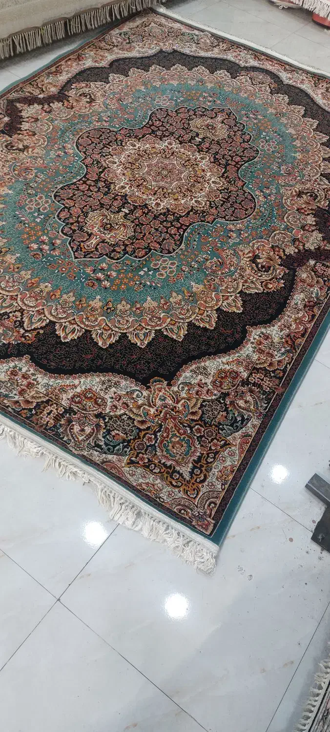 ۲ تخته فرش ۶متری ۷۰۰ شانه تراکم ۲۵۵۰|فرش|نسیمشهر, |دیوار