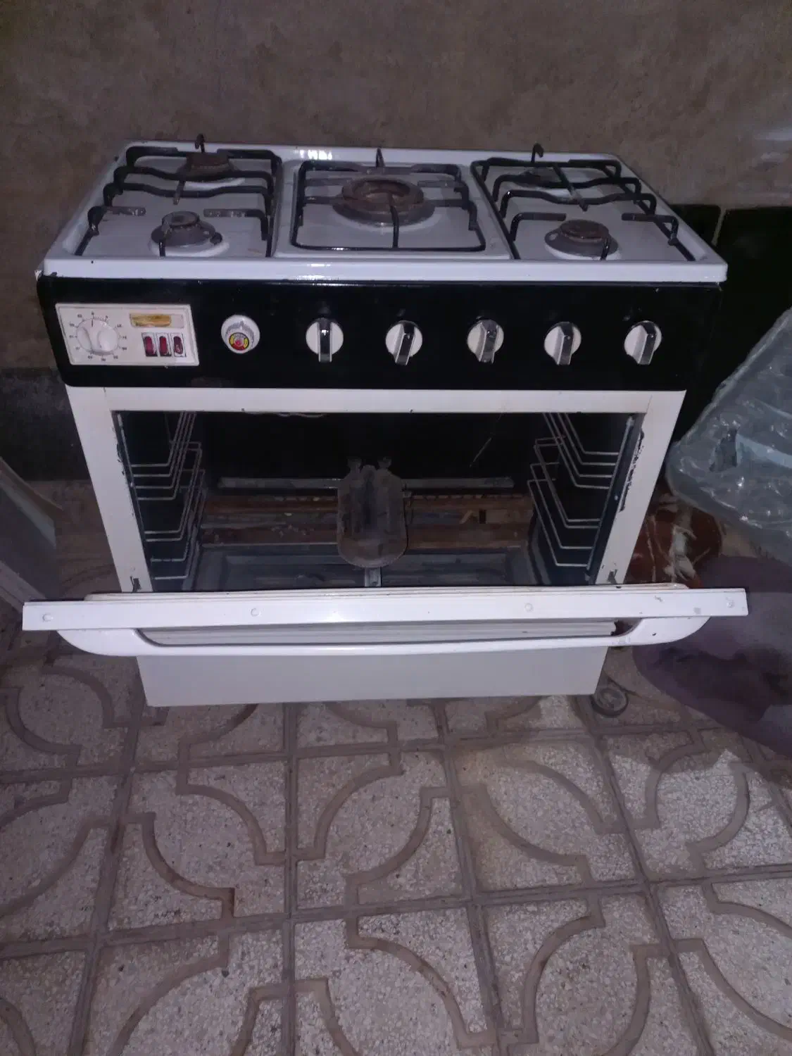 گاز فر قدیمی وتمیز|اجاق گاز و لوازم برقی پختوپز|گناباد, |دیوار