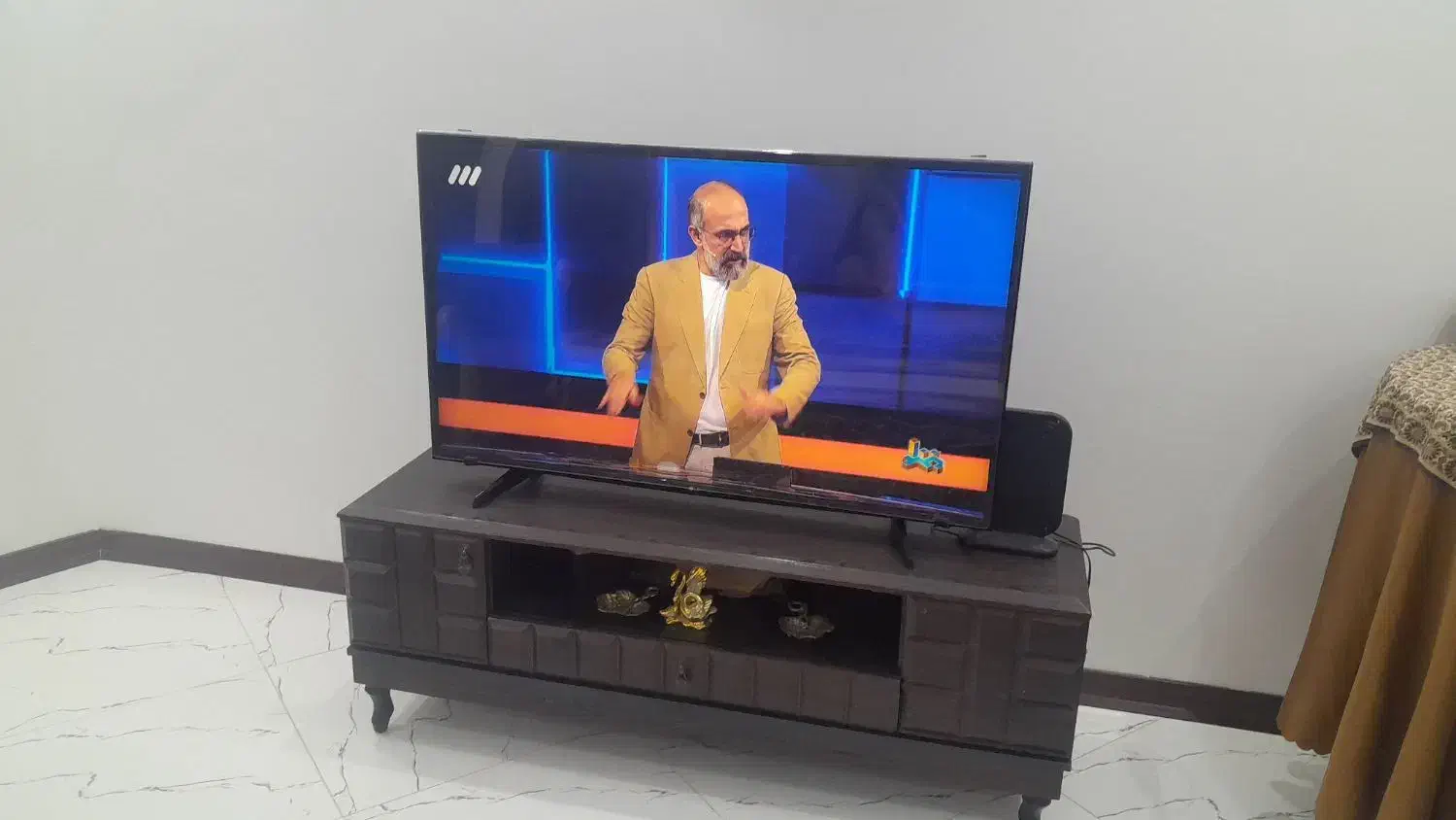 تلویزیون ۴۹اینچ اصل|تلویزیون و پروژکتور|پاکدشت, پاکدشت (مامازند)|دیوار