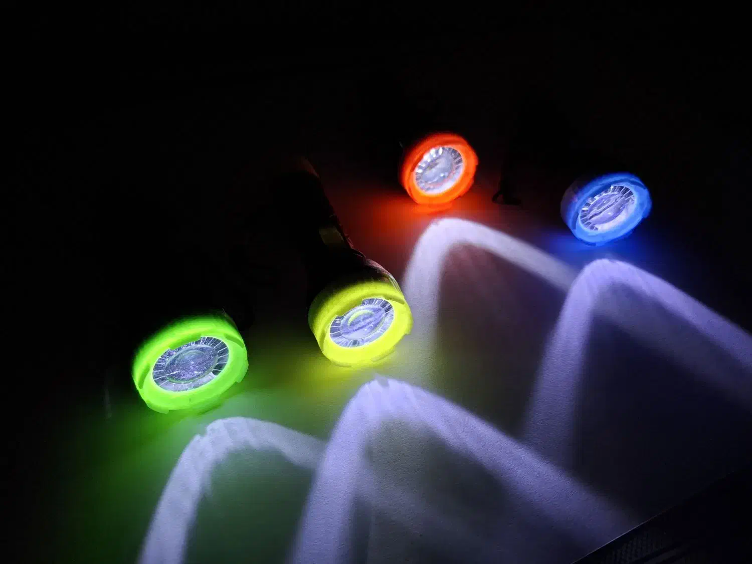 چراغ قوه دستی کوچک|لامپ و چراغ|تهران, منیریه|دیوار