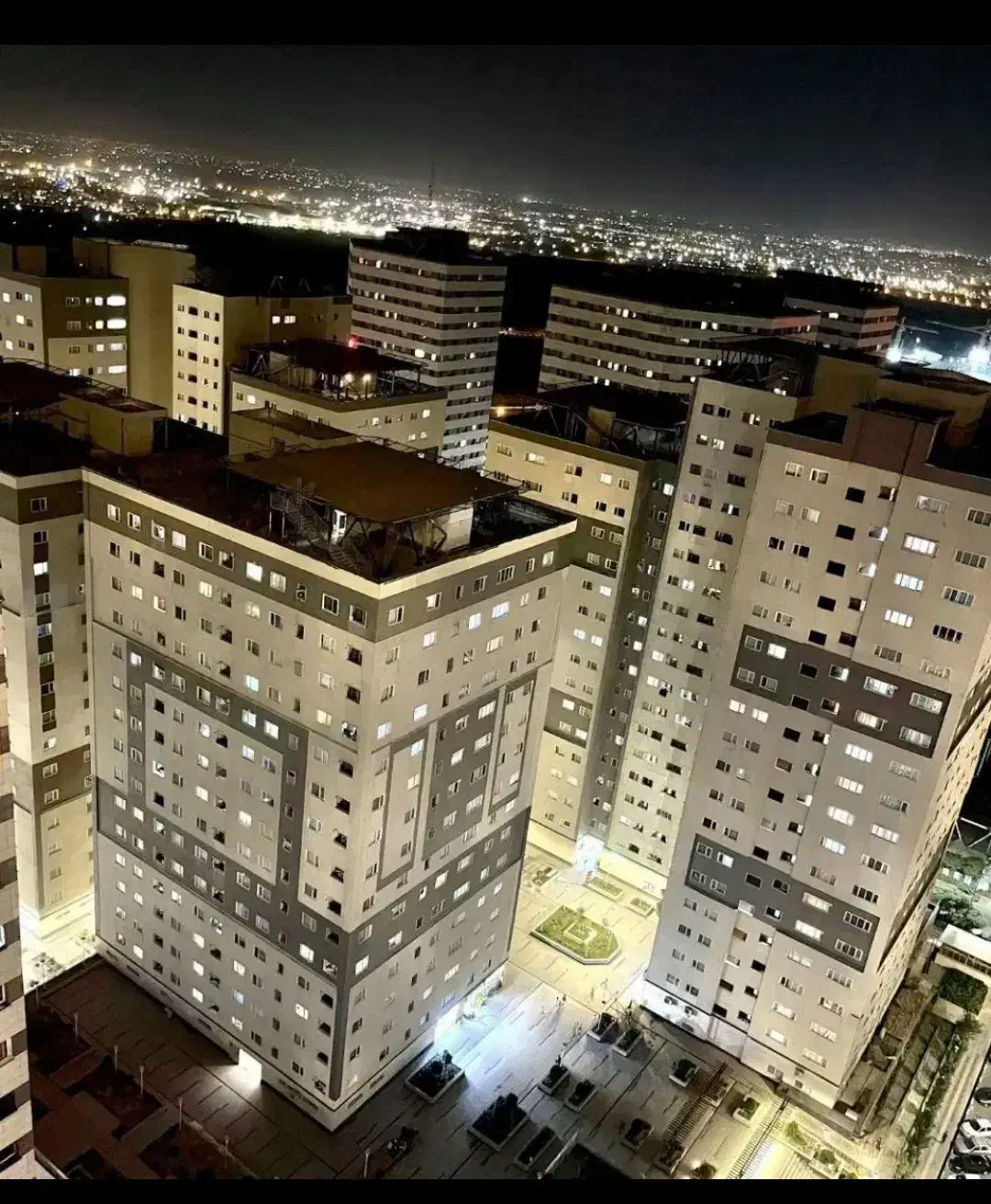 رهن و اجاره واحدی خوش نقشه در منطقه ۲۲شهرک چیتگر