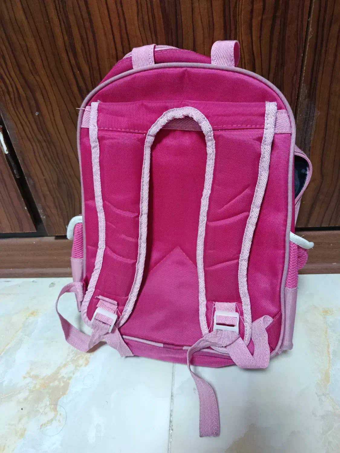 کیف مدرسه دخترانه|کیف، کفش، کمربند|شیراز, چوگیاه|دیوار