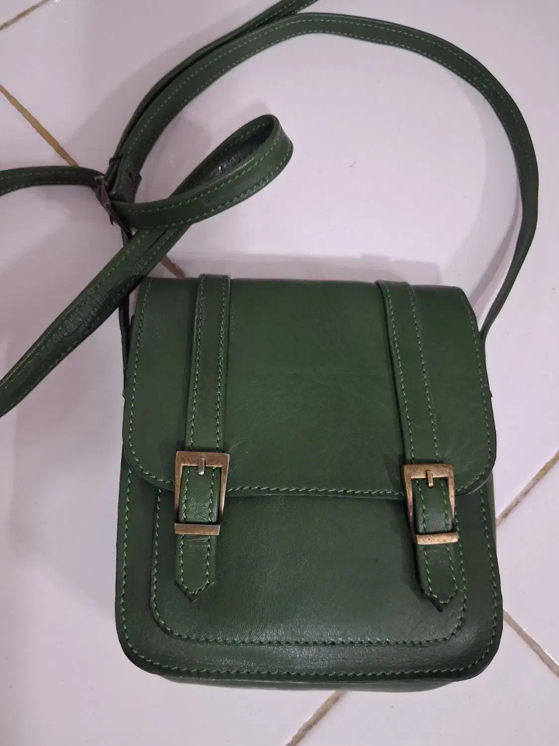 کیف وکفش چرم گاو|کیف، کفش، کمربند|مشکیندشت, |دیوار