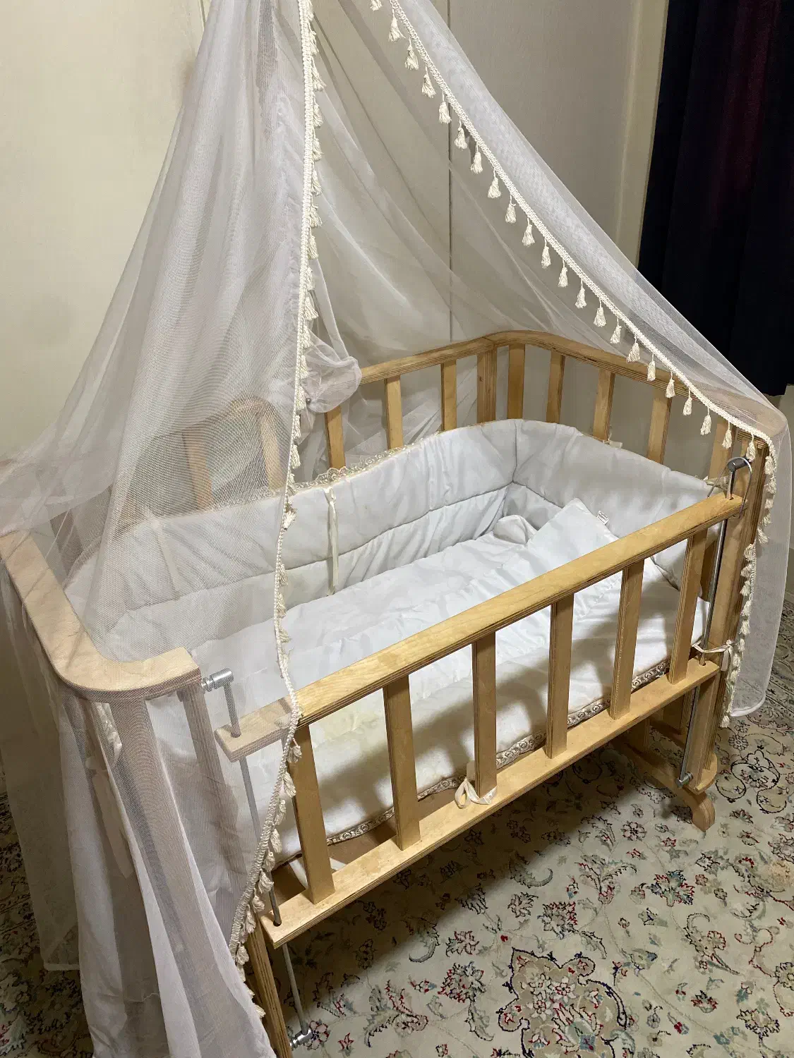 تخت کنار مادر آرامش شب، در آغوش شما|تخت و صندلی بچه|تهران, چیتگر جنوبی|دیوار