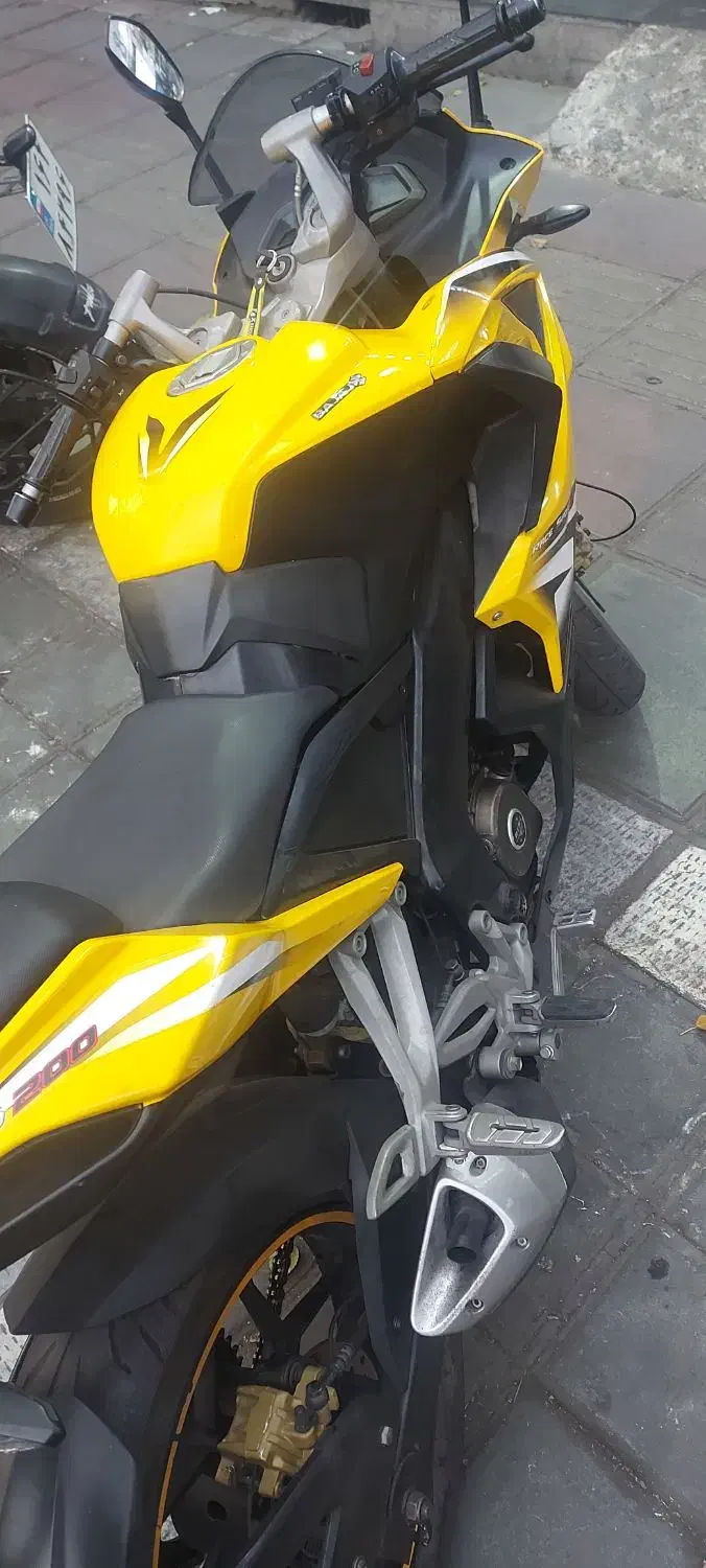 rs200|موتورسیکلت|تهران, مخصوص|دیوار