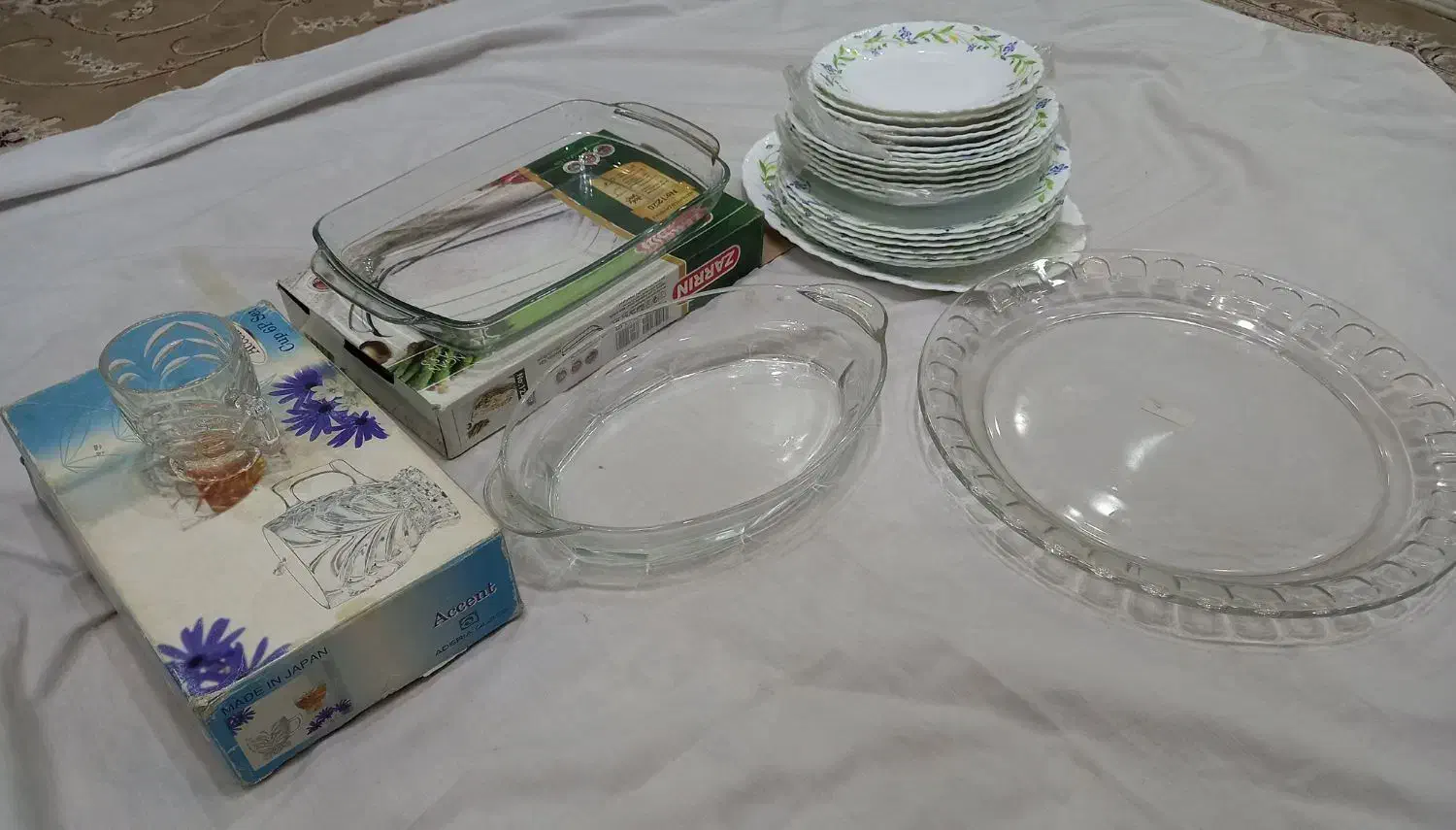 فروش تعداد ظرف غذا خوری|ظروف سرو و پذیرایی|بهارستان, |دیوار