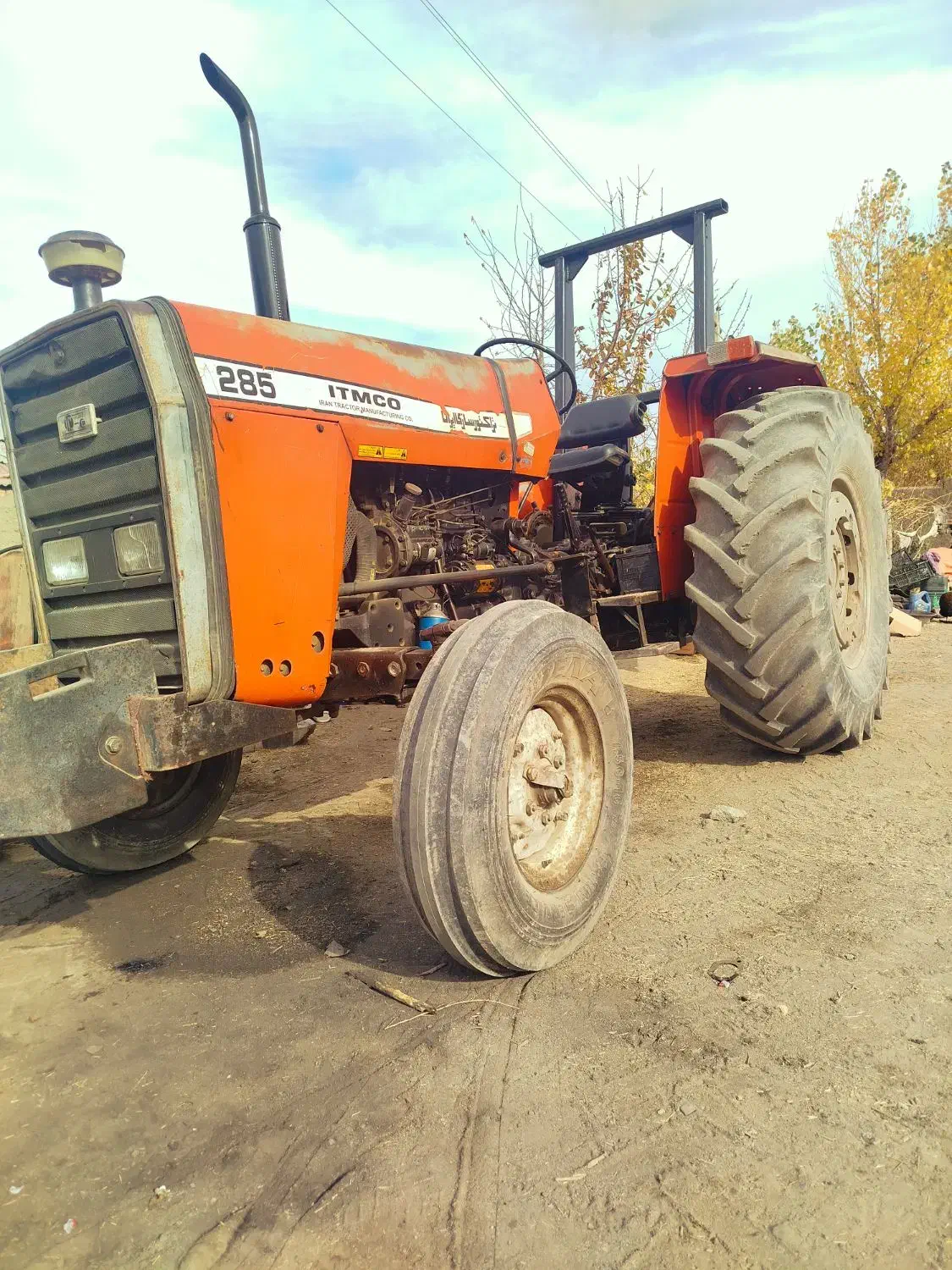 تراکتور فرگوسن ۲۸۵ مدل ۸۳|خودرو سنگین|ملایر, |دیوار