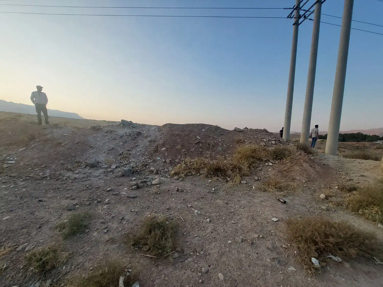 فروش یک هکتار زمین زراعی جنب هایپر خلیج فارس تهاتر|فروش زمین و ملک کلنگی|شیراز, شهرک ویلایی بهاران|دیوار