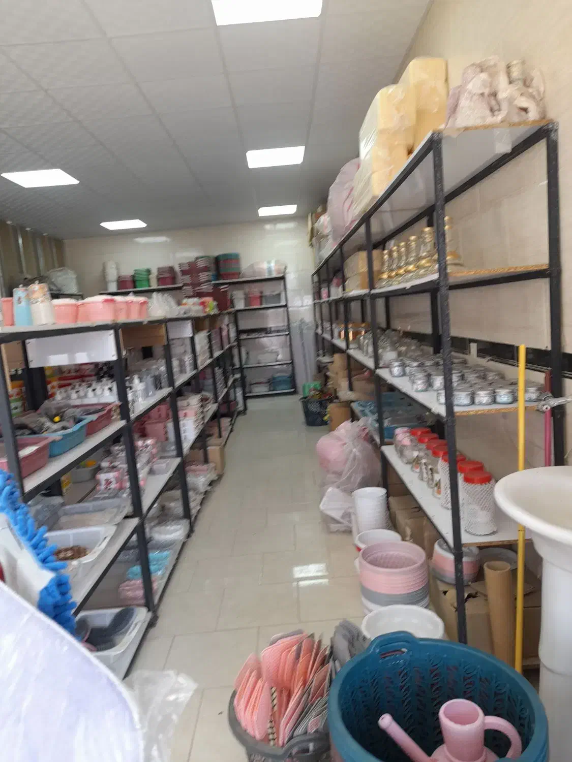 ظروف پلاستیکی آشپزخانه|ظروف نگهدارنده، پلاستیکی، یکبارمصرف|میبد, |دیوار