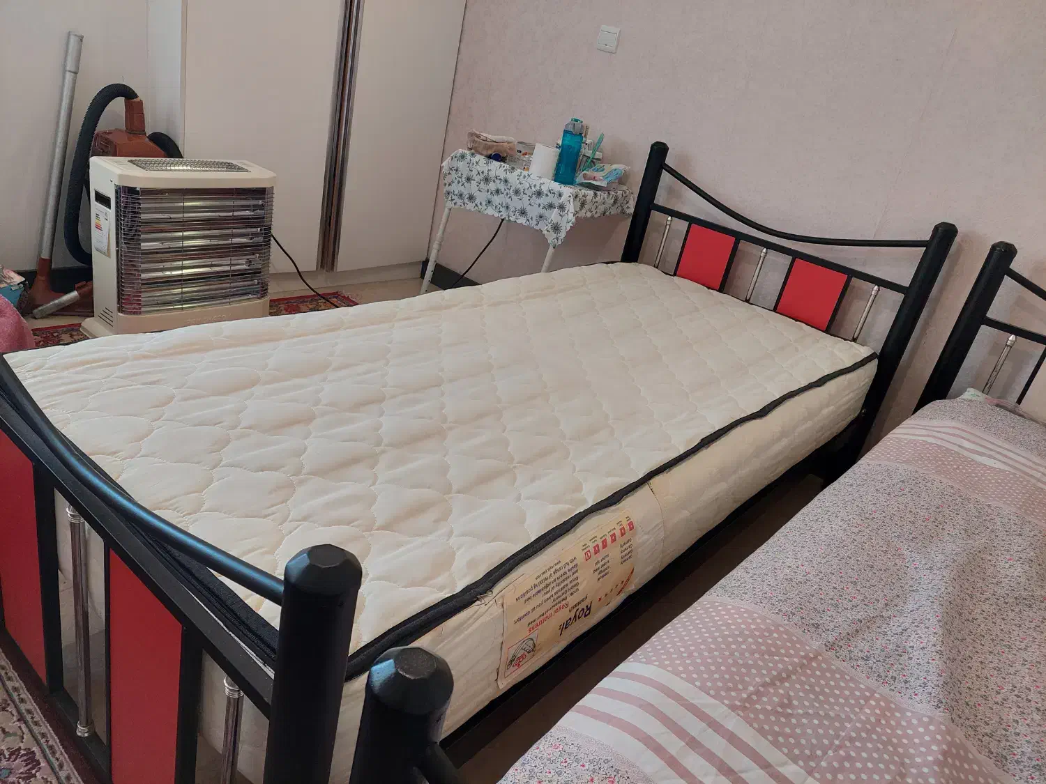 تخت خواب|تخت و صندلی بچه|سلمان‌شهر, |دیوار