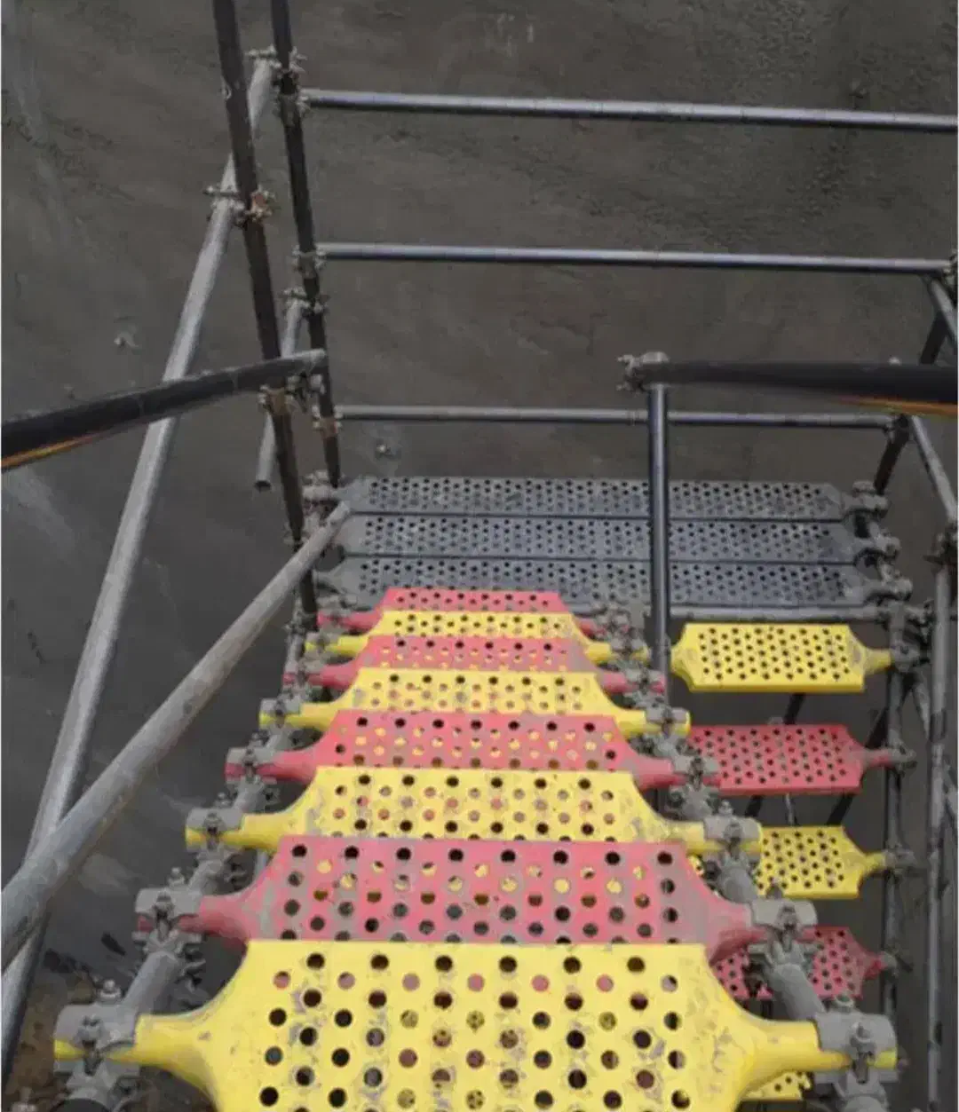 داربست فلزی بام لند|خدمات پیشه و مهارت|تهران, تهرانسر مرکزی|دیوار