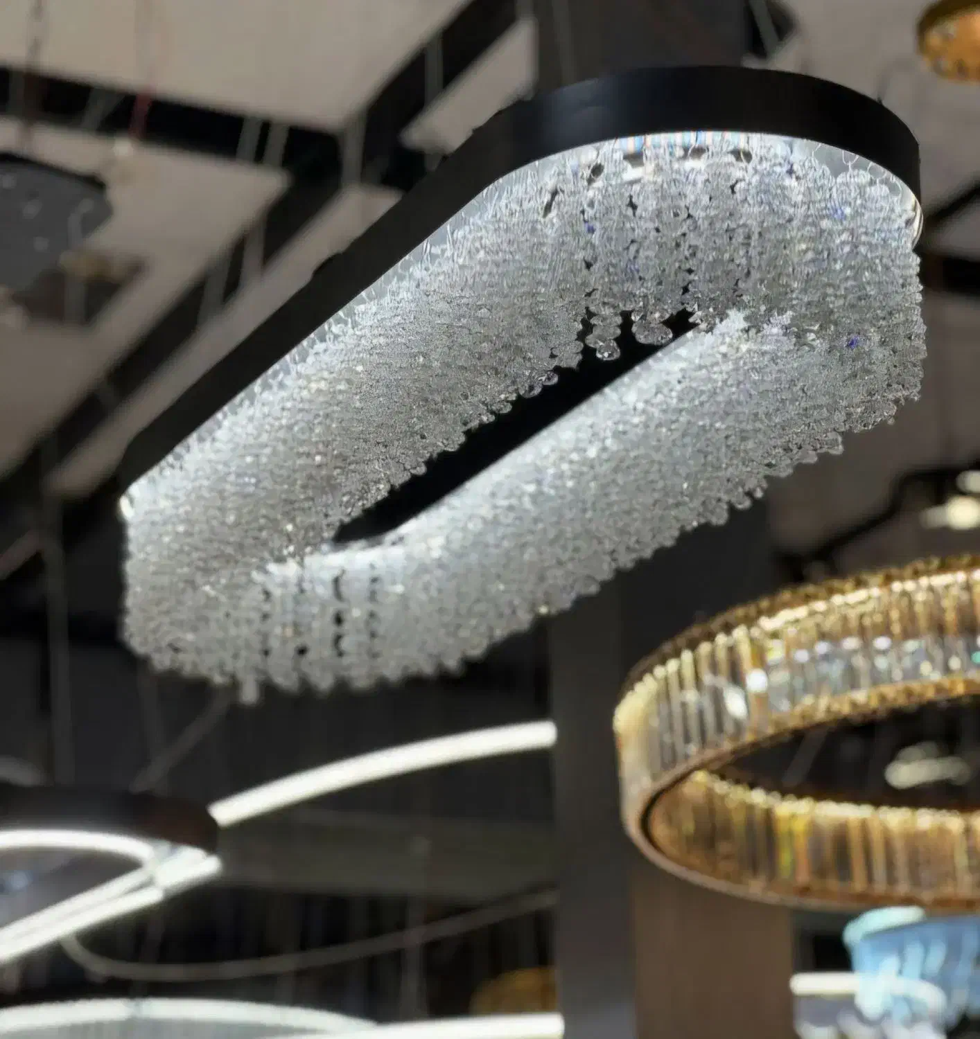 تولید کننده لوستر های نئو کلاسیک|لوستر و چراغ آویز|اصفهان, قهجاورستان|دیوار