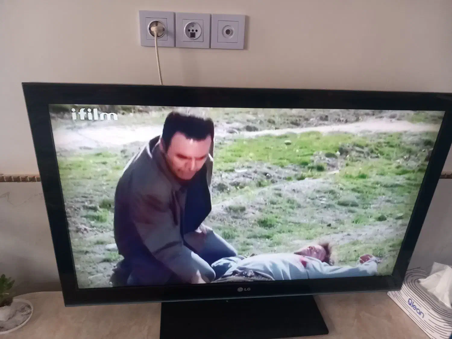 فروش تلویزیون|تلویزیون و پروژکتور|ملک‌آباد, |دیوار