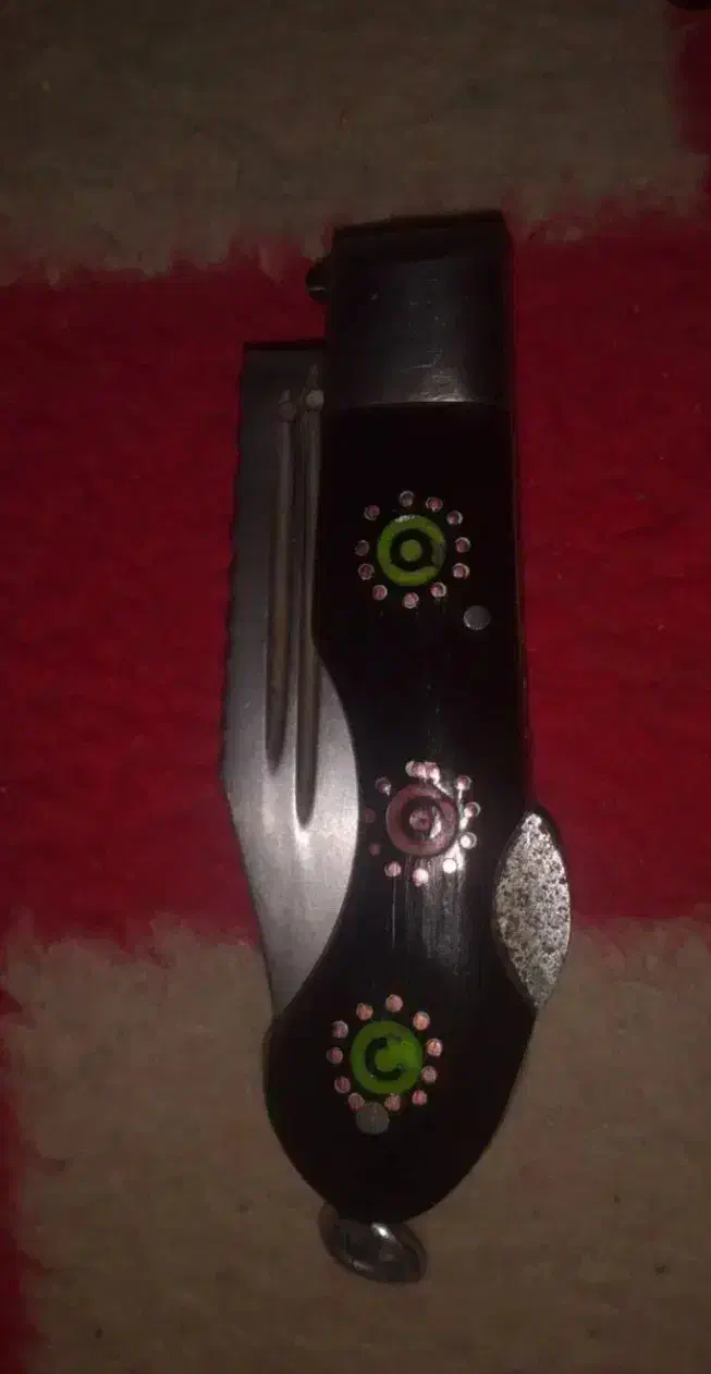 چاقو|کلکسیون اشیاء عتیقه|اهر, |دیوار