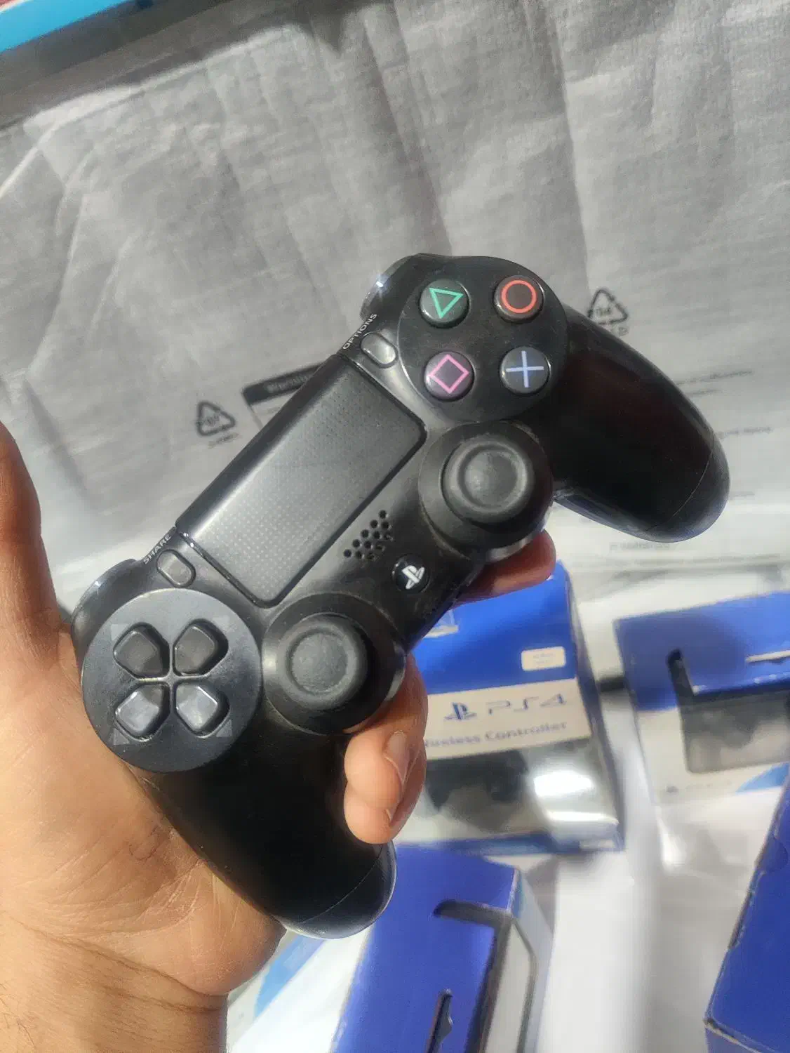 فروش دسته پلی 4/ ps4 DualShock|کنسول، بازی ویدئویی و آنلاین|نجفآباد, امیرآباد|دیوار
